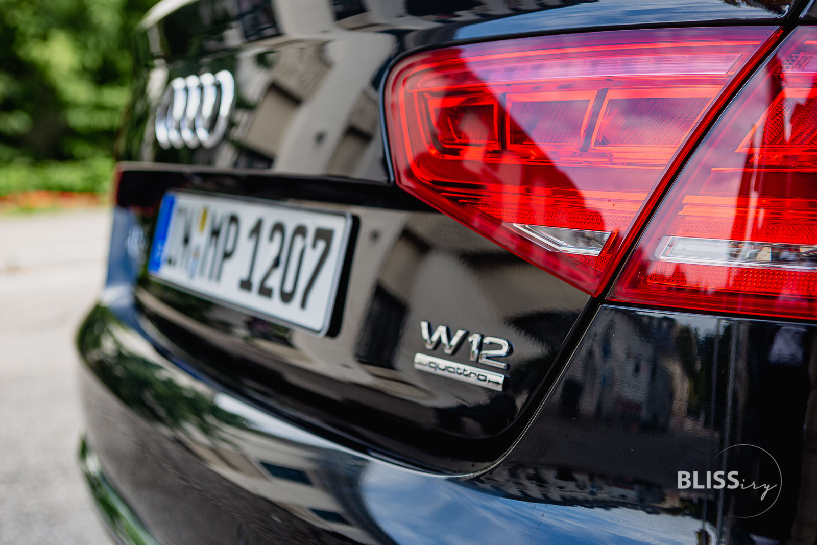 AUDI A8L 6.3 W12 - Fahrgefühl und Luxus-Limousine Luxusauto mit Liegesitz im Test und Erfahrung zum Event als VIP