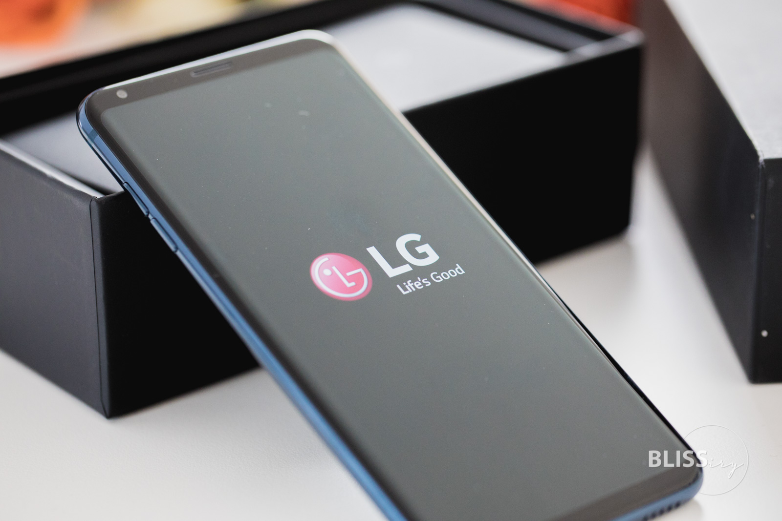 LG V30 Smartphone im Test - Die Alternative im gehobenen Segment - LG V30 Produkttest - Smartphone-Blog - Technikblogger - Erfahrungen und Eindrücke - LG Produkte - Wertigkeit, Software